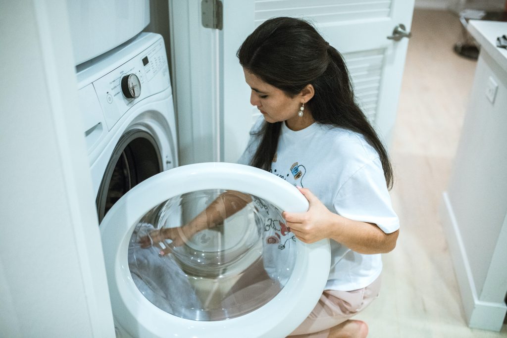 Love2Laundry: The Solution to Your Laundry Problems