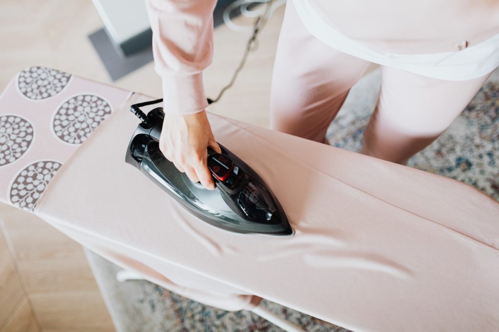 How Much Do Ironing Services Charge?