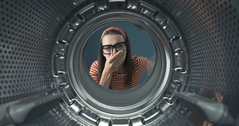 How to Get Rid of Smell in Laundry Machine