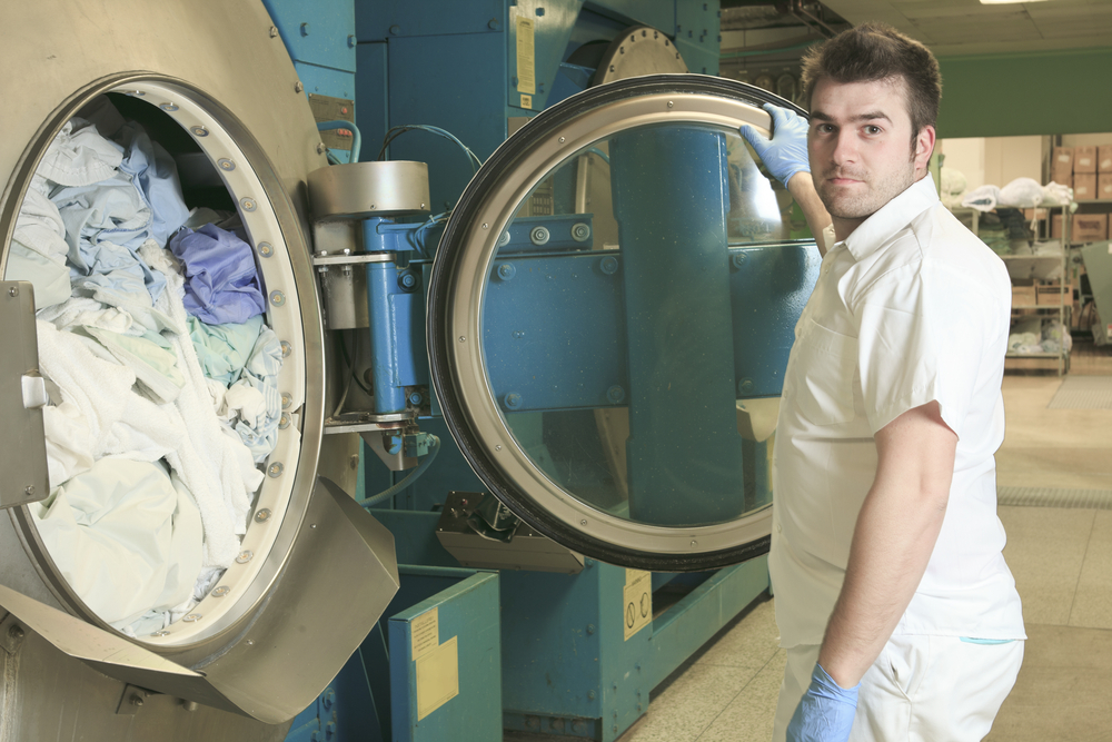 What are the benefits of a laundry service?