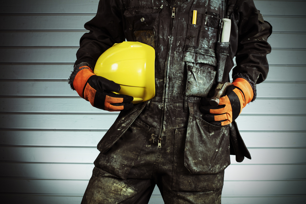 How Often Should Construction Clothing And Other Items Be Cleaned?