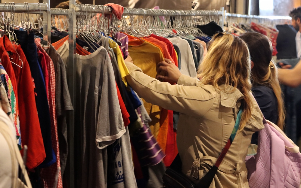 The Ultimate Guide to Buying Pre-Loved Clothes